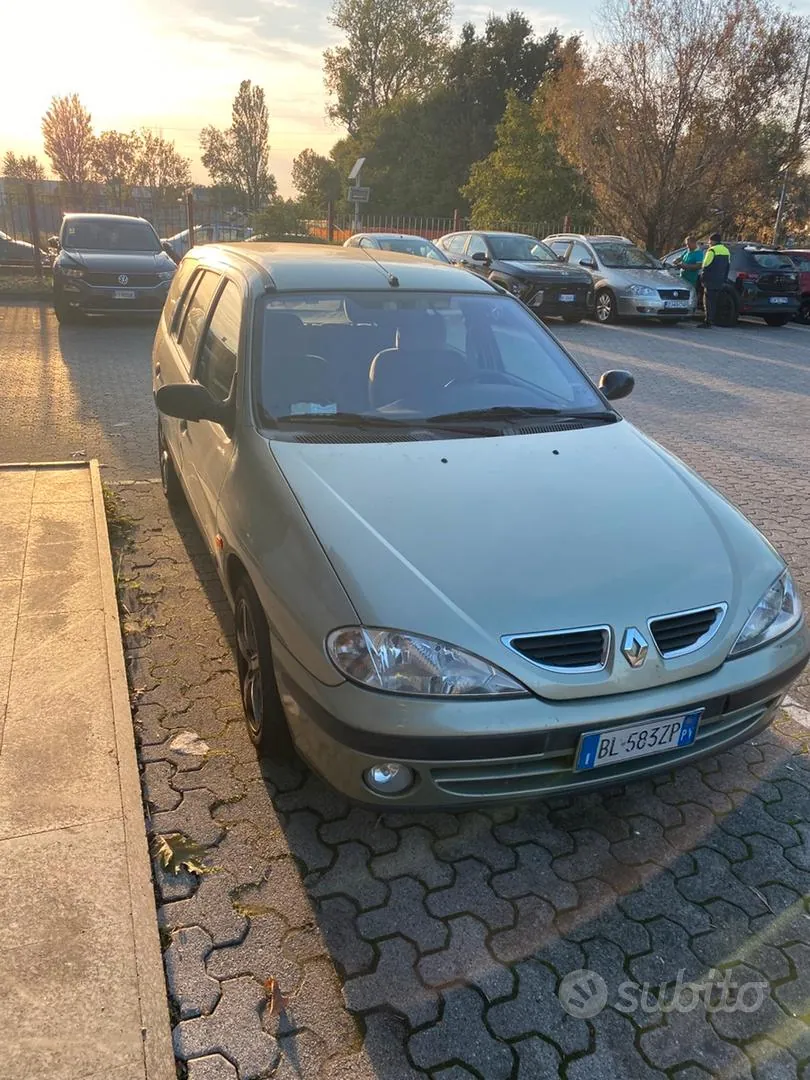 Renault Megane 2001 photo 3