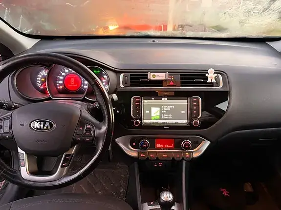 Kia Rio 2015 photo 5