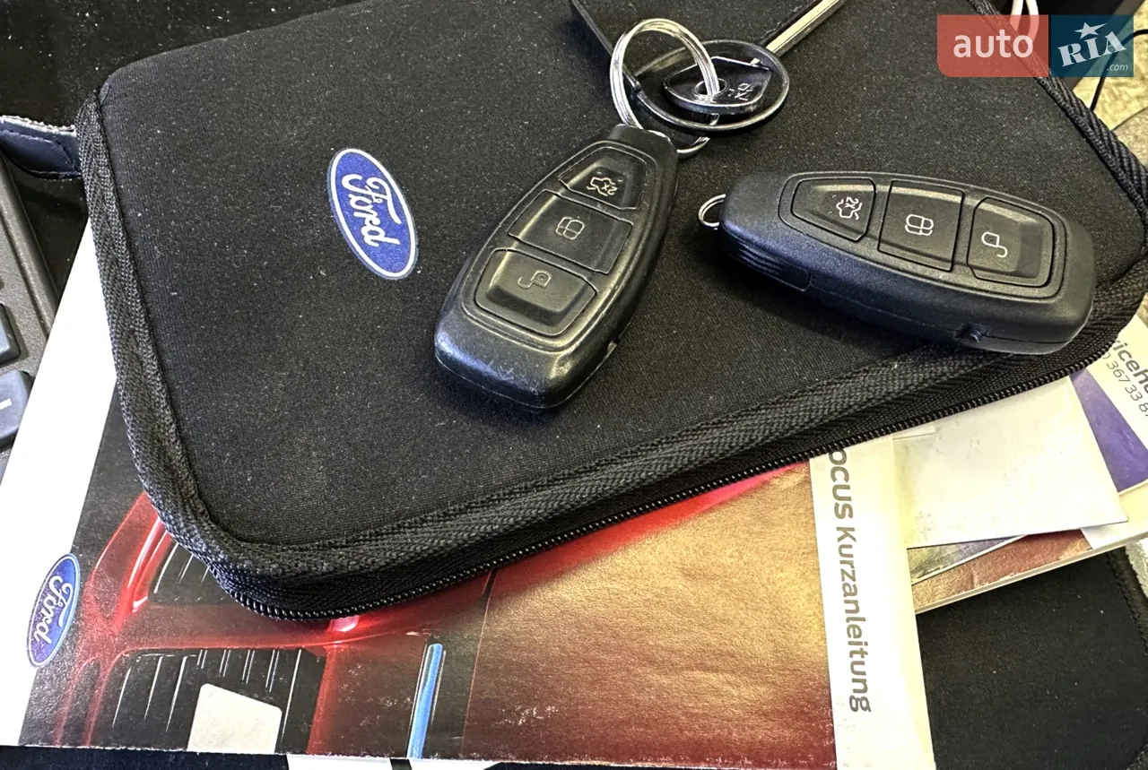 Ford Focus 2014 photo 2