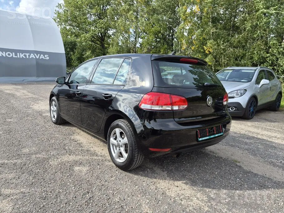 Volkswagen Golf 2011 photo 4