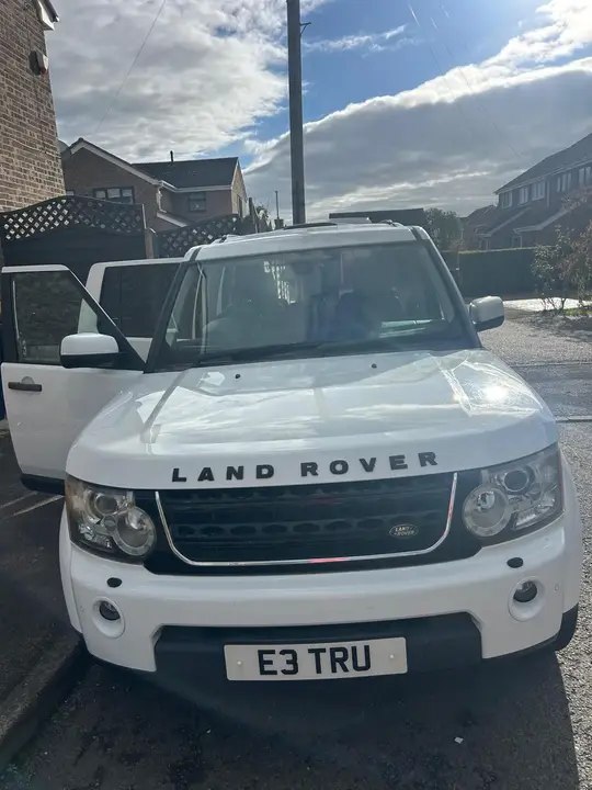 Land Rover Discovery 4 2012 photo 3