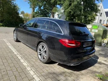 Mercedes-Benz C200