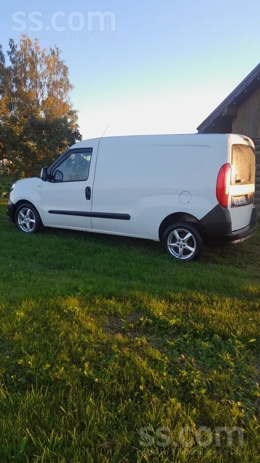 Fiat Doblo 2016 photo 2