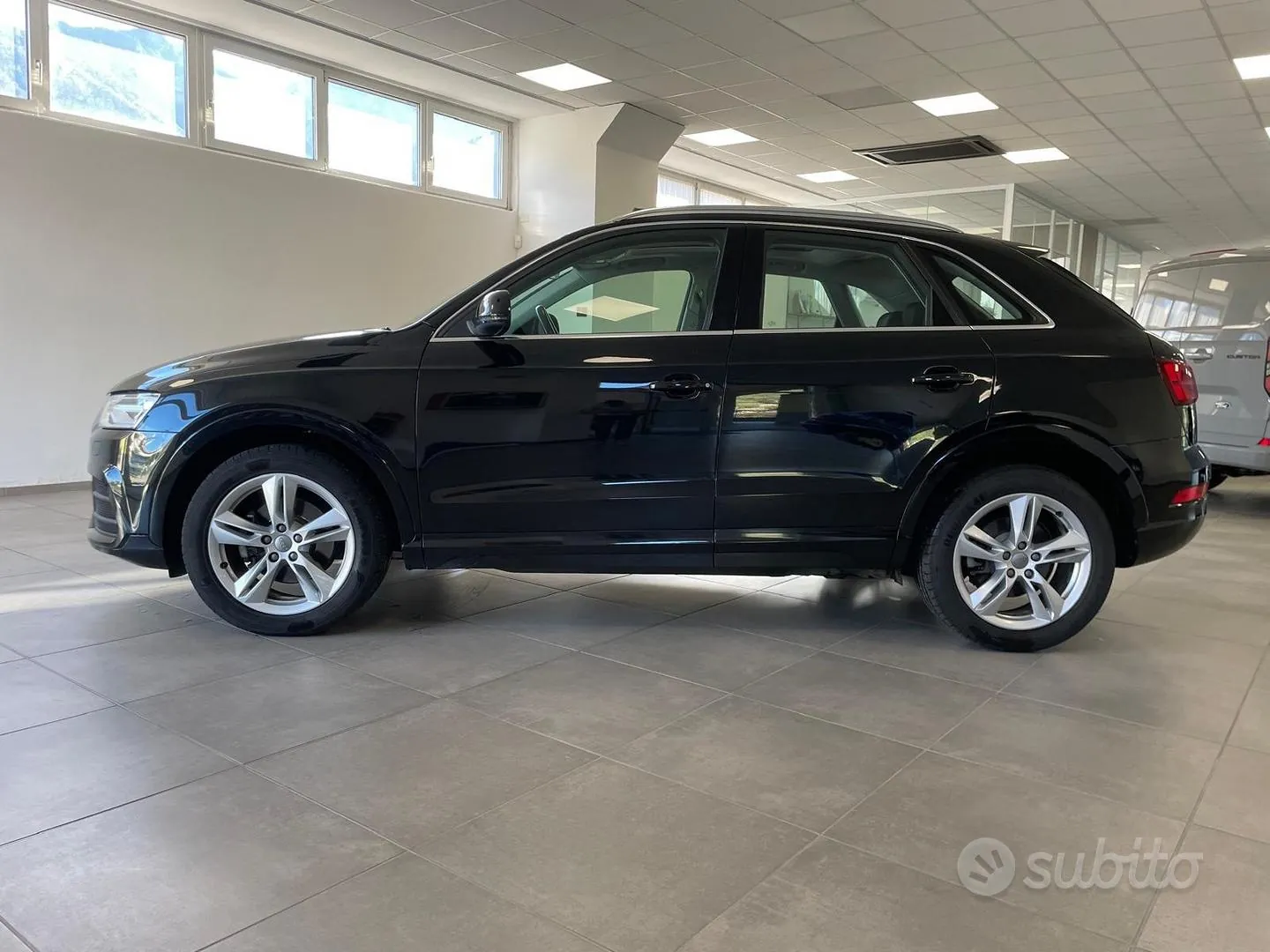 Audi Q3 2016 photo 4