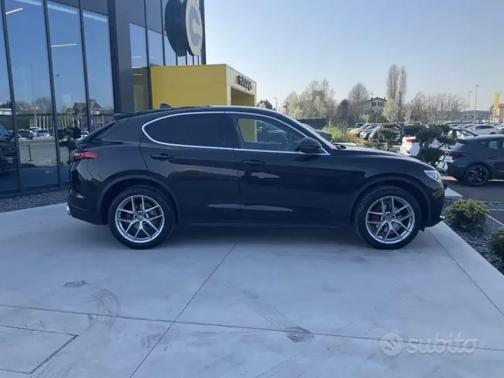 Alfa Romeo Stelvio 2018 photo 5