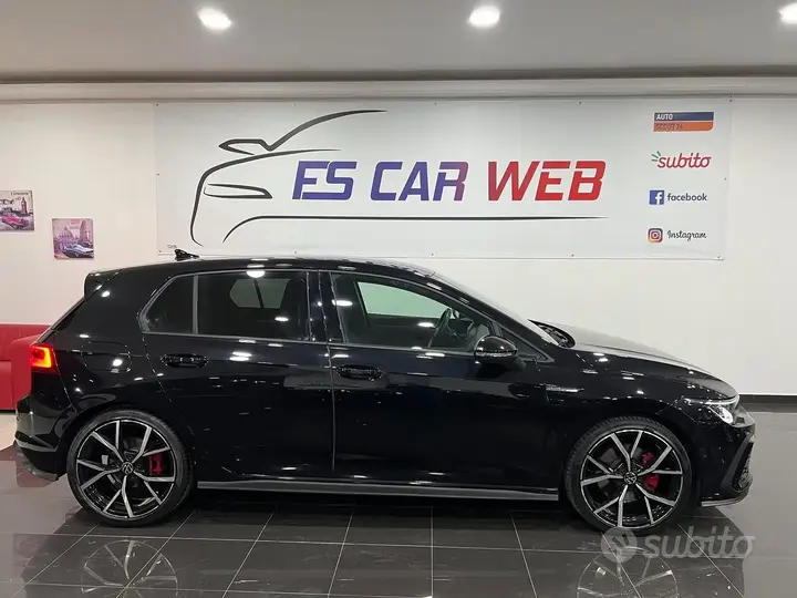 Volkswagen Golf 2022 photo 2