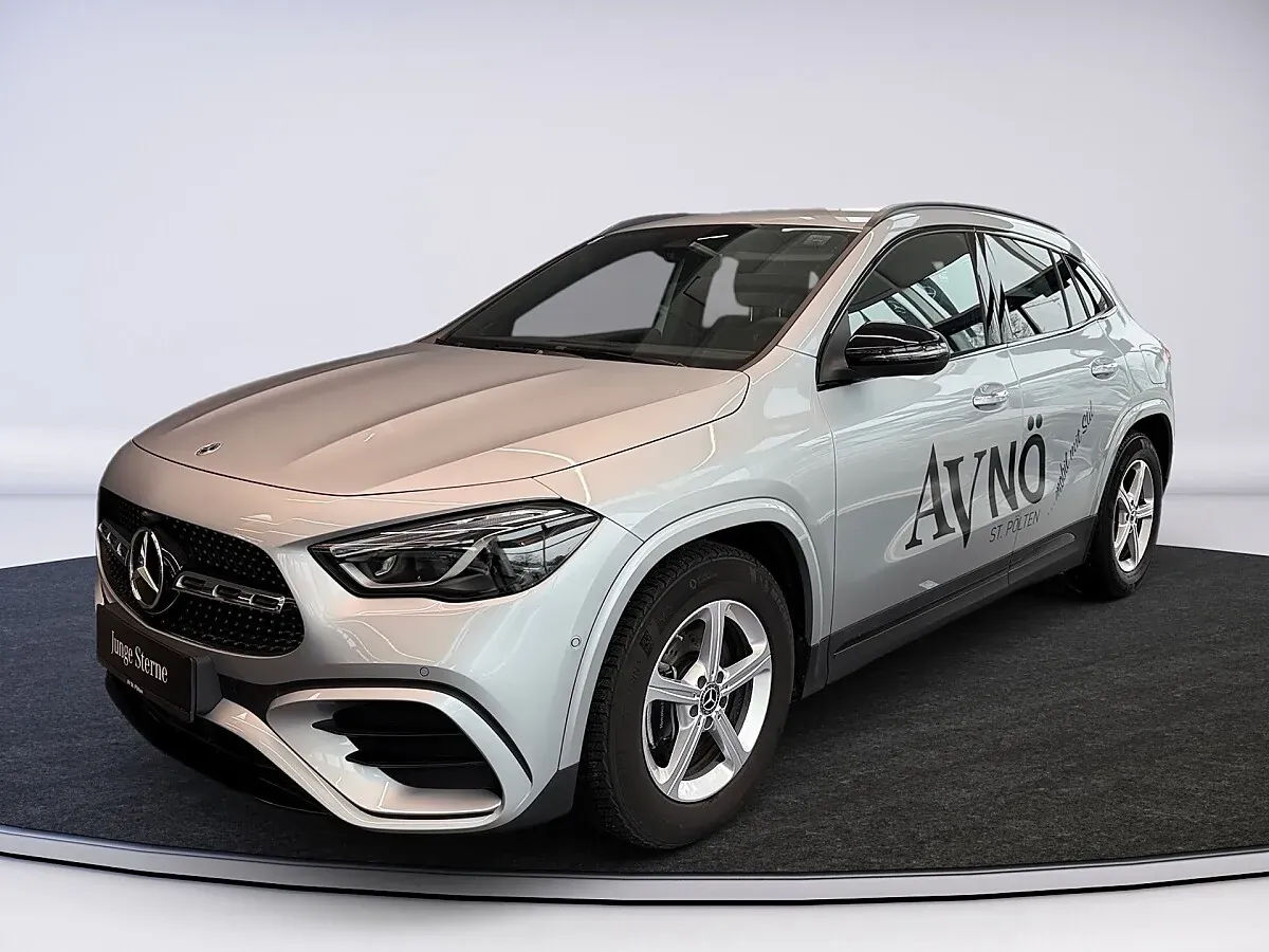 Mercedes-Benz Gla Class 2025 photo 2