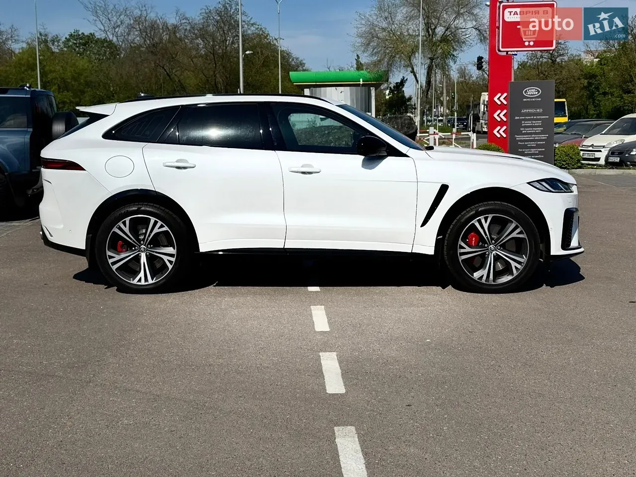 Jaguar F-Pace 2023 photo 4
