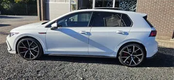 Volkswagen Golf 2023 photo 2