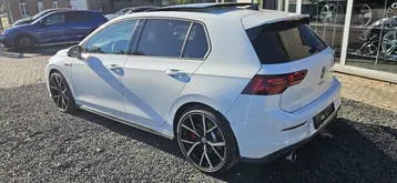 Volkswagen Golf 2023 photo 3