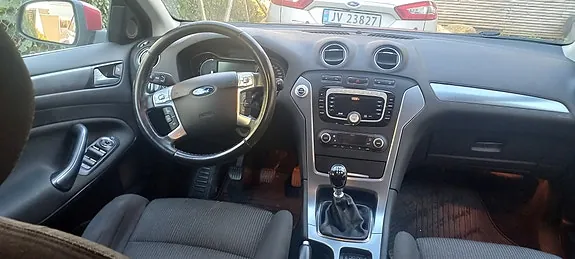 Ford Mondeo 2013 photo 5