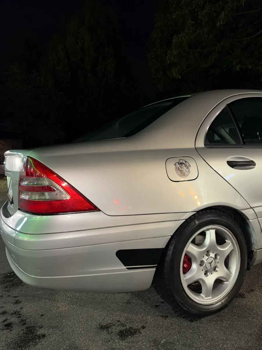 Mercedes-Benz C-Class 2001 photo 2