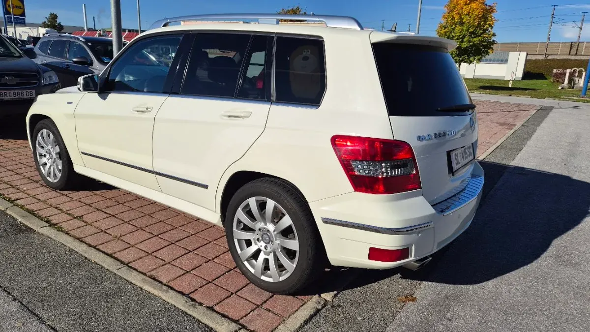 Mercedes-Benz Glk Class 2012 photo 3