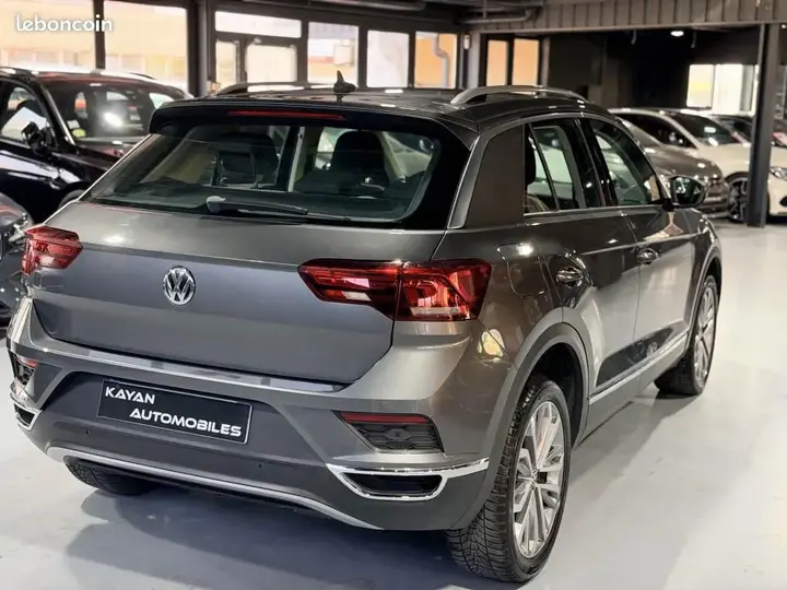 Volkswagen T-Roc 2020 photo 3