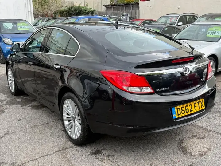 Vauxhall Insignia 2013 photo 5
