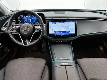 Mercedes-Benz Eklasse 2024 photo 3