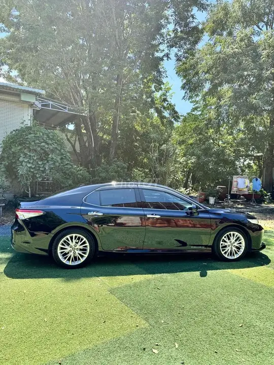 Toyota Camry 2019 photo 3