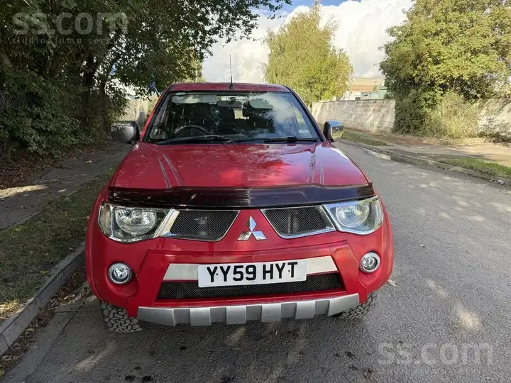 Mitsubishi L200 2009 photo 2