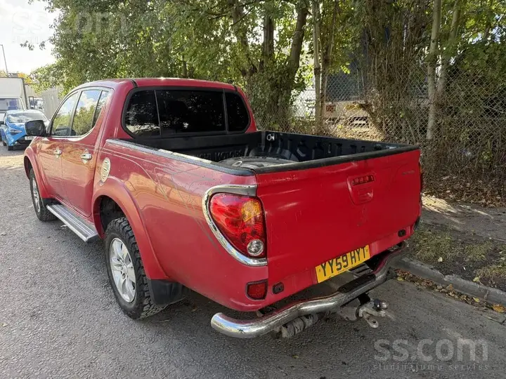 Mitsubishi L200 2009 photo 4