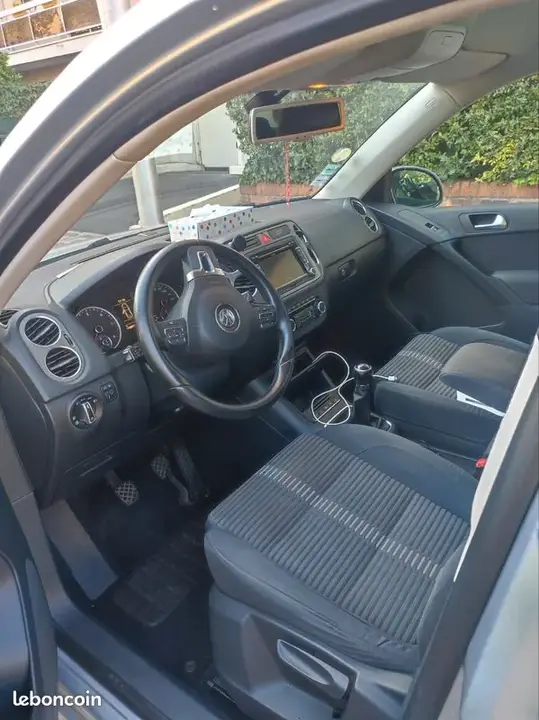 Volkswagen Tiguan 2010 photo 3