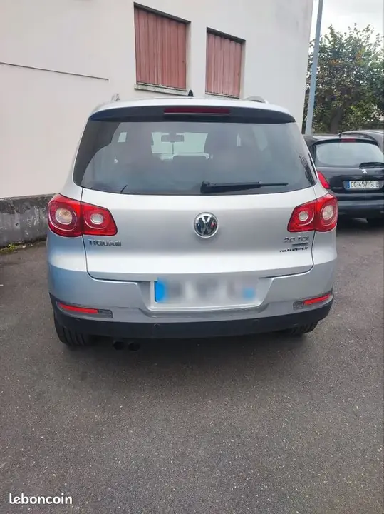 Volkswagen Tiguan 2010 photo 2
