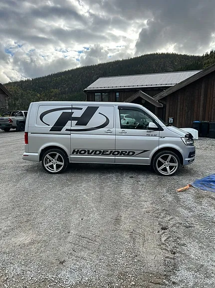 Volkswagen Transporter 2018 photo 5