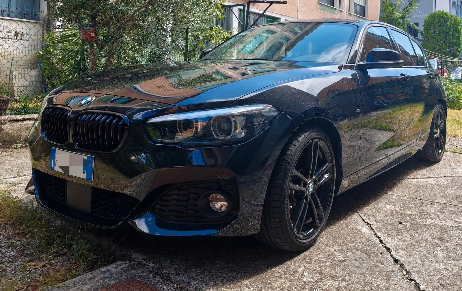 BMW 1 Series 2019 photo 2