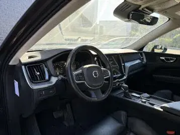 Volvo Xc60 2018 photo 3