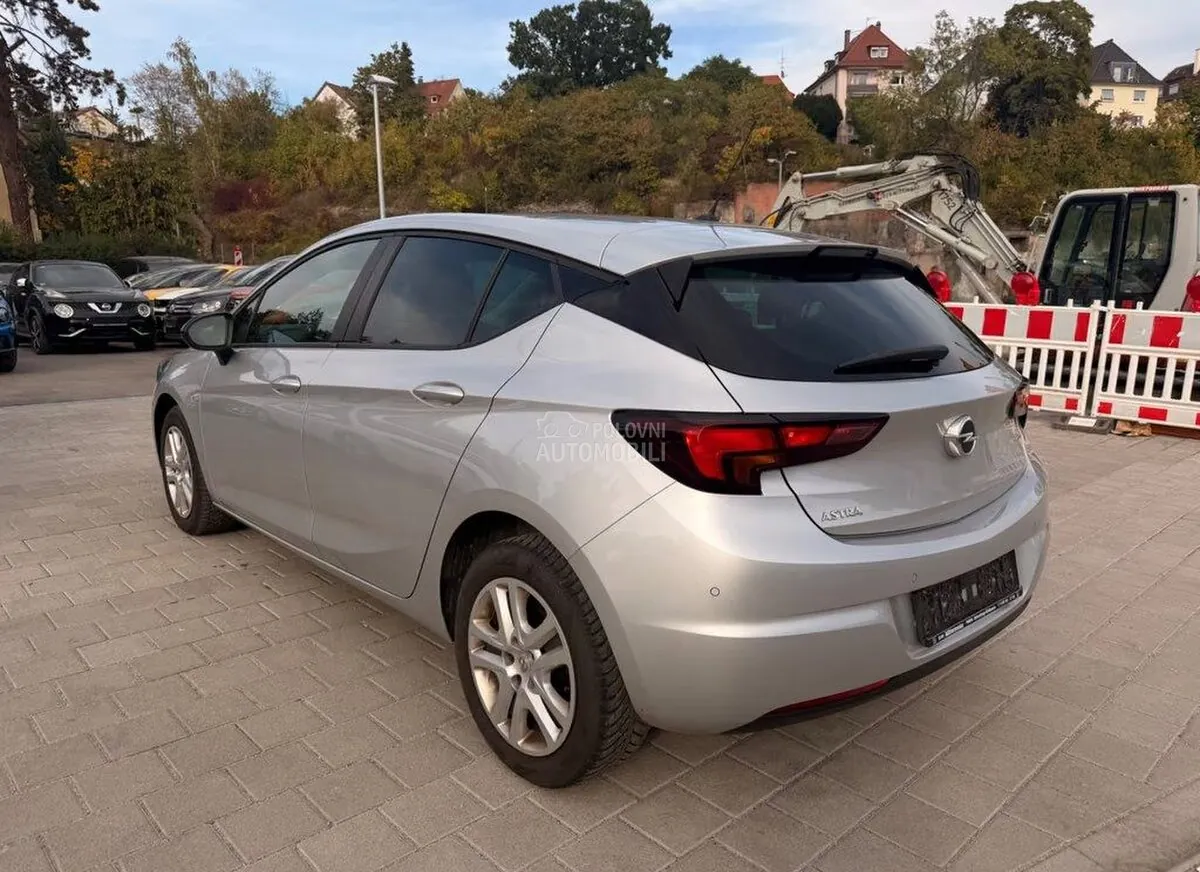 Opel Astra K 2020 photo 5