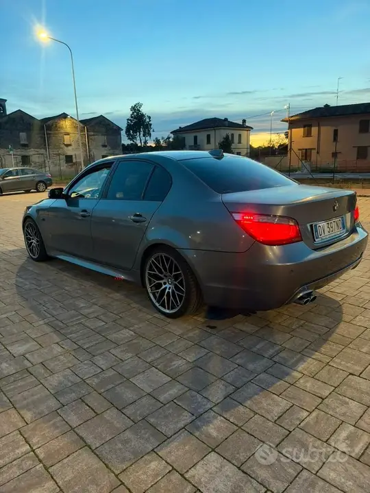 BMW 530D 2009 photo 2