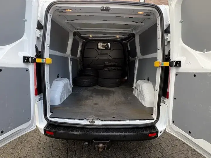Ford Transit Custom 2021 photo 2