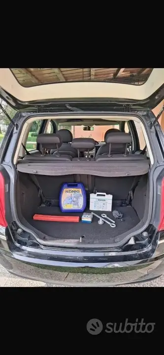 Toyota Yaris 2009 photo 2