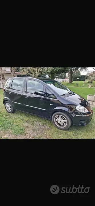 Toyota Yaris 2009 photo 5