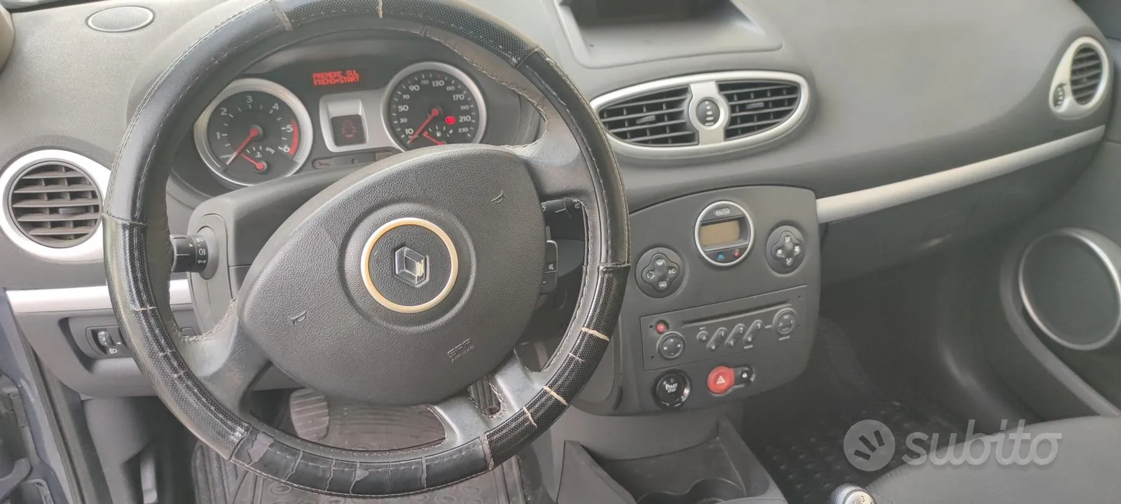 Renault Clio 2007 photo 3