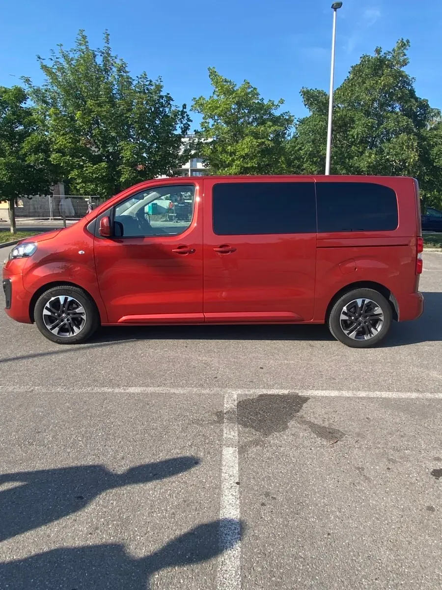 Opel Zafira 2021 photo 3