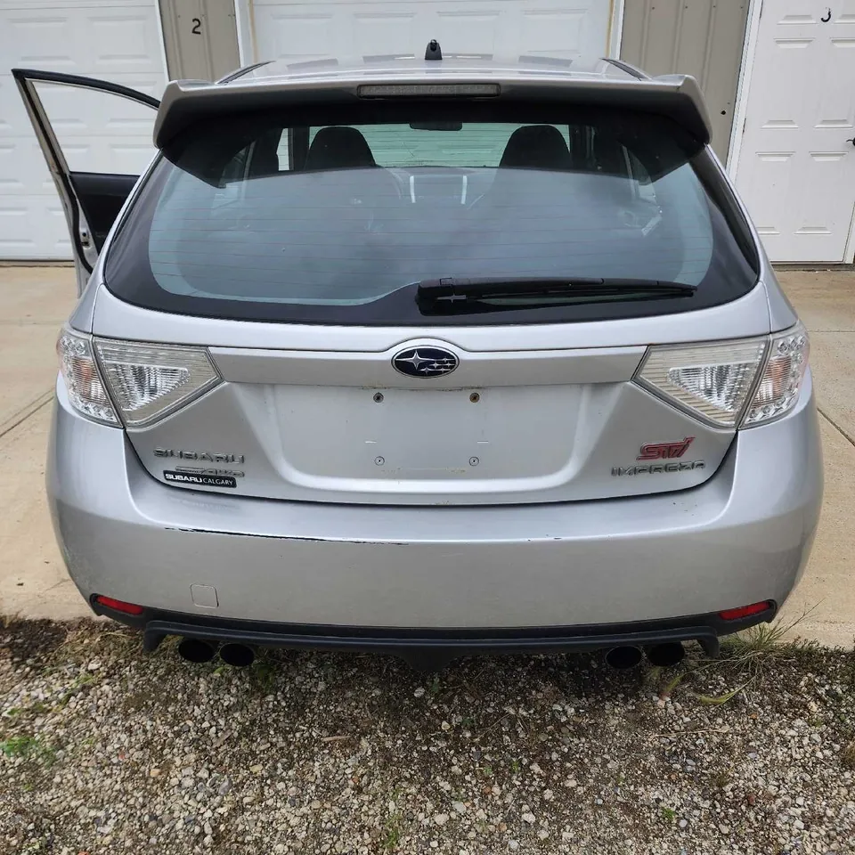 Subaru Impreza Wrx Sti 2010 photo 4