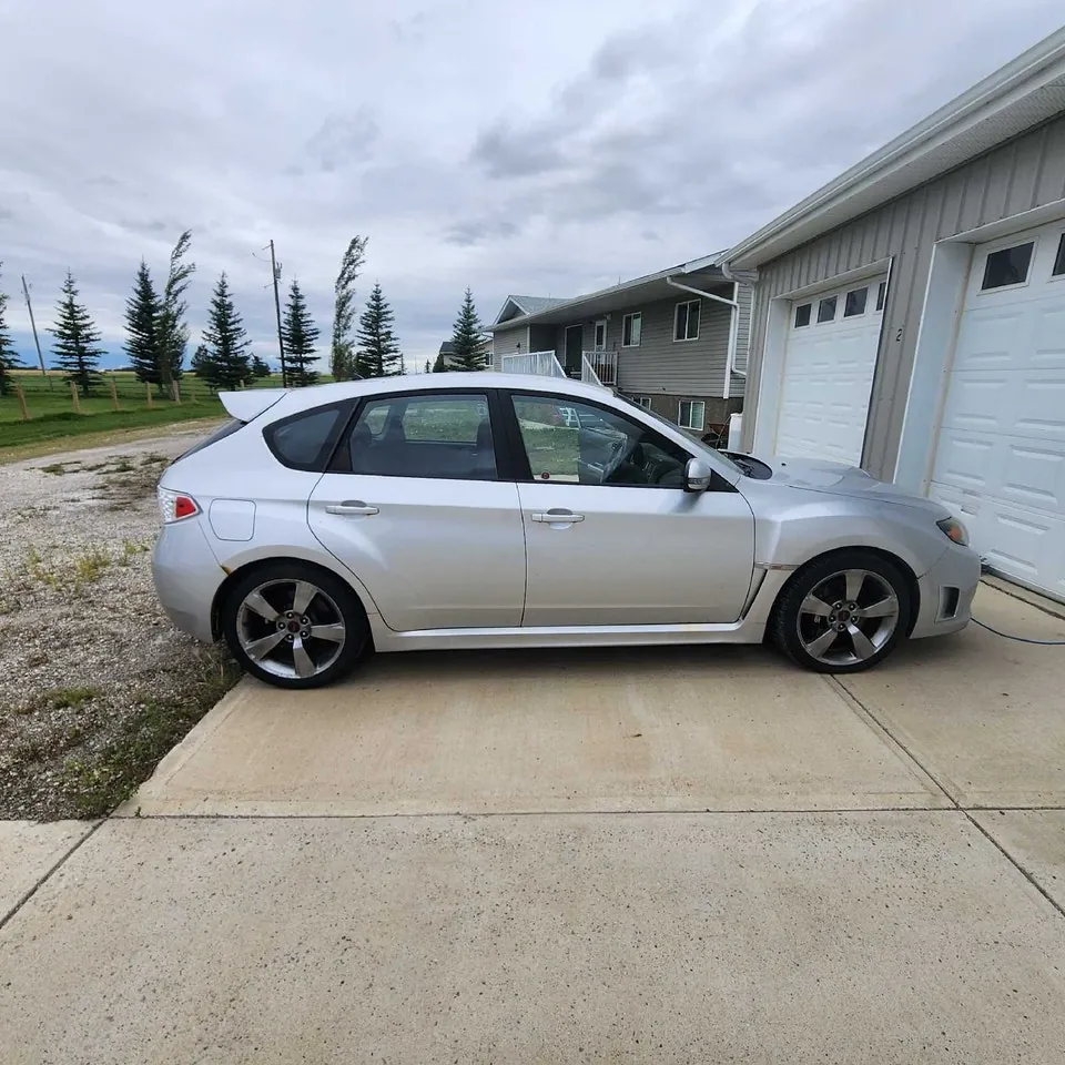 Subaru Impreza Wrx Sti 2010 photo 3