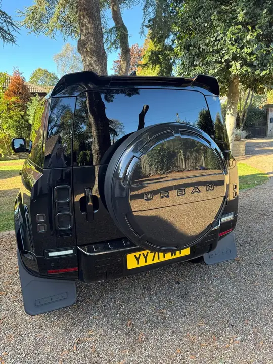 Land Rover Defender 90 2021 photo 2