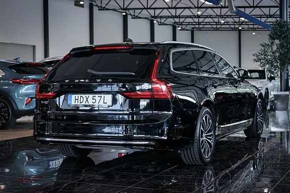 Volvo V90 2023 photo 3