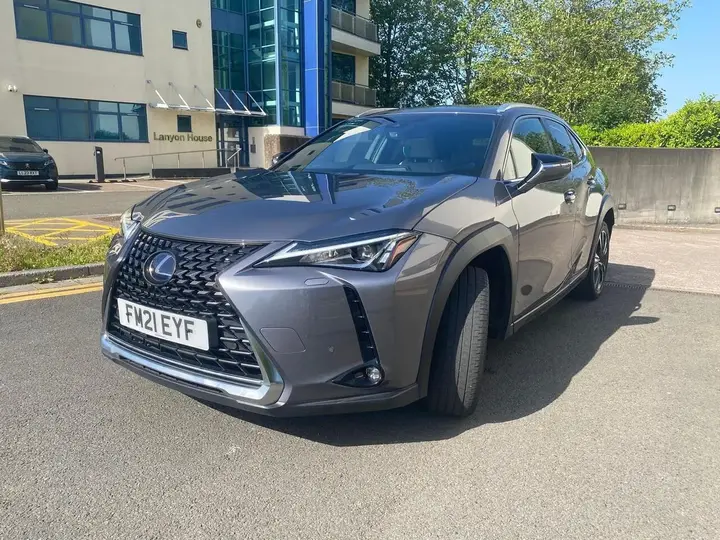 Lexus Ux 250H 2021 photo 2