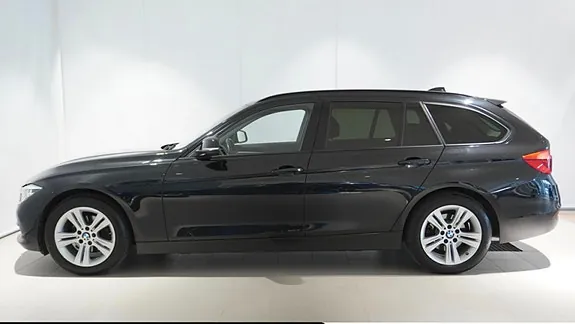 BMW 318I