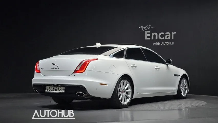 Jaguar Xj 2018 photo 2