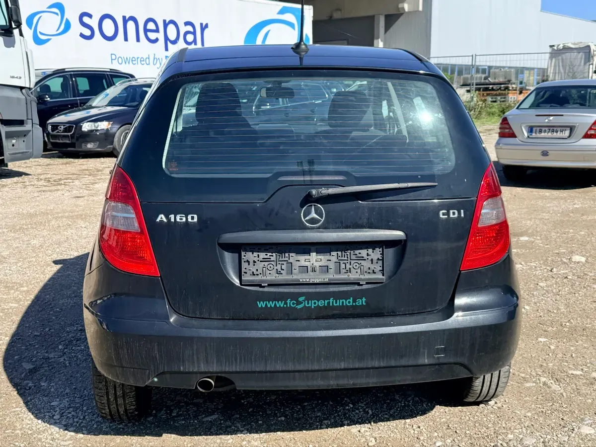 Mercedes-Benz A-Class 2009 photo 3