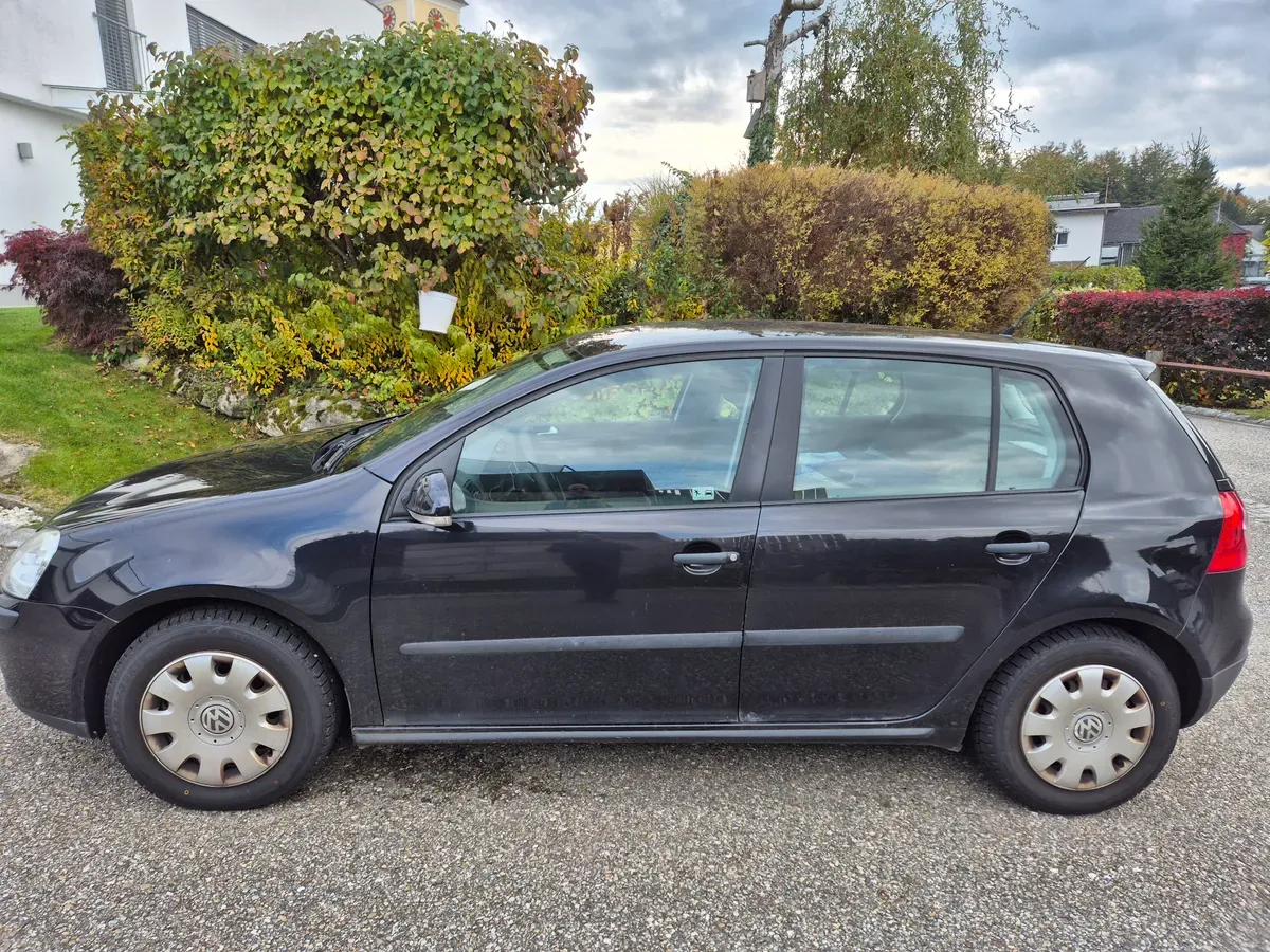 Volkswagen Golf 2005 photo 2