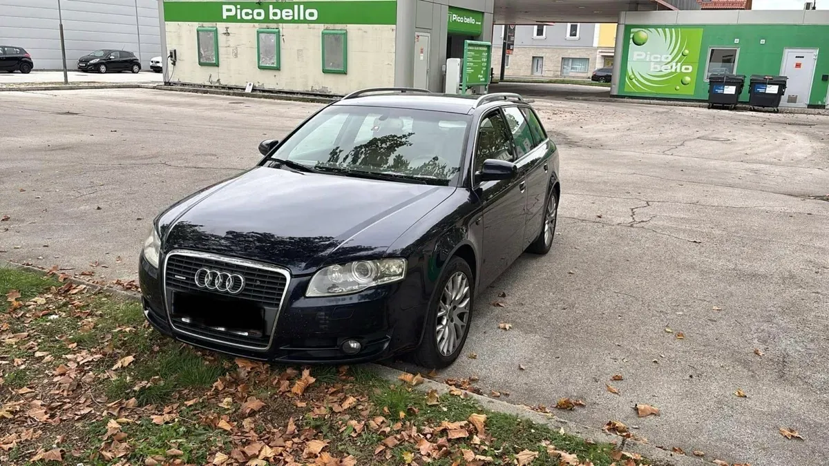 Audi A4 2008 photo 2