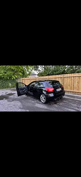Mercedes-Benz A180 2013 photo 3
