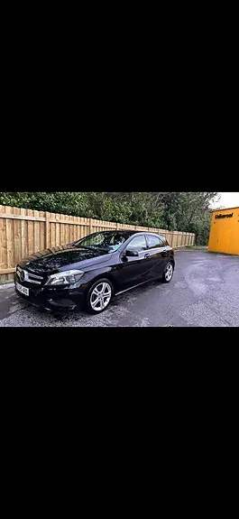 Mercedes-Benz A180 2013 photo 2