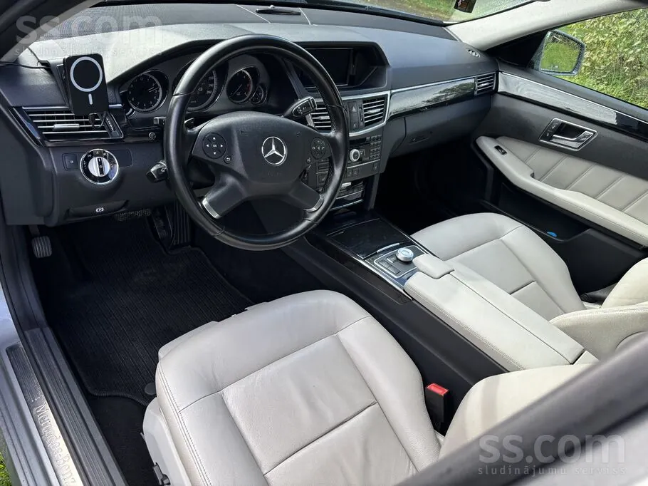 Mercedes-Benz E350 2010 photo 5