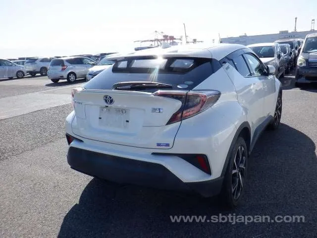 Toyota C-Hr 2017 photo 4