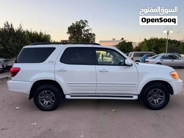 Toyota Sequoia 2007 photo 2